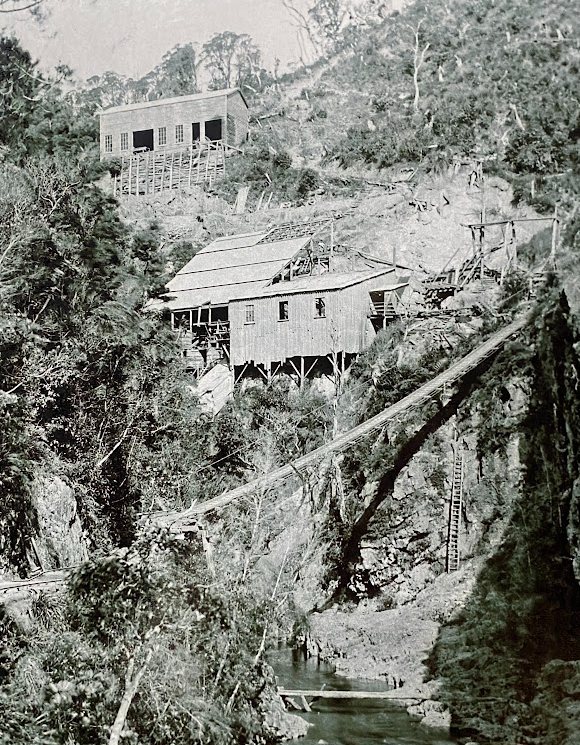 The Crown and Cassel plant under construction (estimated May 1889). The site of Railey's Battery.